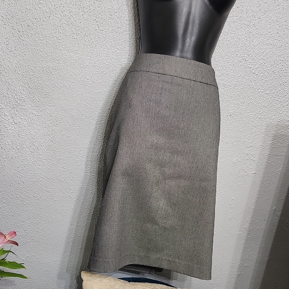Jones New York Gray A-Line Knee-Length Pencil Skirt